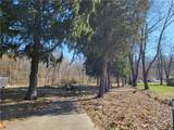 2585 Maple Ln - Photo 2
