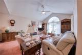1420 Greenbriar Dr - Photo 5