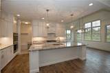 1033 Skyline Dr - Photo 12