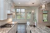 1033 Skyline Dr - Photo 6