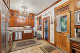 221 Moody Ave - Photo 15