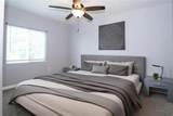 1031 Valonia St - Photo 18