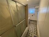 211 Walnut St - Photo 14