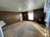 211 Walnut St - Photo 5