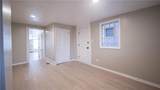 1017 Carson St - Photo 8