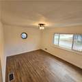 106 Pine St - Photo 4