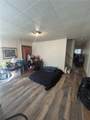 2814 California Ave - Photo 4
