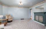 1135 Chestnut St - Photo 3