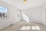305 Newbury Drive - Photo 37