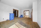 6102 Roslyn St - Photo 10