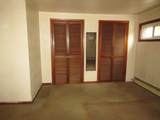 930 7th St - Photo 32