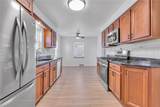 1526 Elgin St - Photo 3