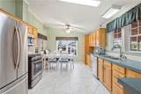 811 Wild Violet Dr - Photo 12