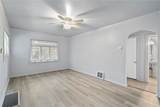 2401 Salisbury St - Photo 12