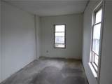911 Amherst St - Photo 31