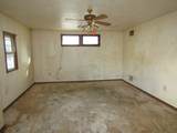 724 Laura St - Photo 10