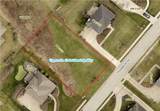 2626 Rossmoor Dr - Photo 2