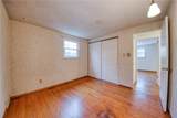 2962 Manorview Circle - Photo 14