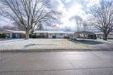 222 Ridgefield Dr - Photo 2