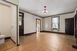 325 Walnut St - Photo 10
