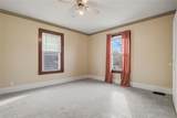 325 Walnut St - Photo 13