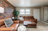 384 Northgate Dr - Photo 2