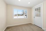1085 Kanawha St - Photo 8