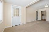 1085 Kanawha St - Photo 9