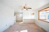 1079 Catherine Dr - Photo 12
