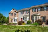 903 Royal Ct - Photo 2