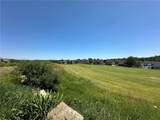 2001 Blackthorne Dr - Photo 8