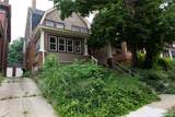411 Hampton Ave - Photo 1