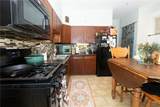 411 Hampton Ave - Photo 6