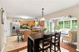 1033 Robinwood Dr - Photo 5