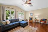 327 Nicholas Pl - Photo 4