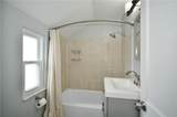 1621 Greencrest - Photo 19