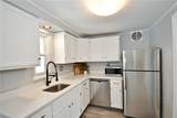 1621 Greencrest - Photo 7