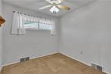 1040 Catherine Dr - Photo 18