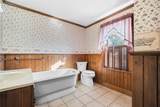 1007 Leslie St - Photo 13