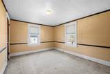 1007 Leslie St - Photo 14