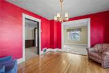 1007 Leslie St - Photo 5