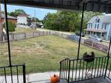 624 Sidney St - Photo 2