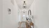 424 Barons Court - Photo 2