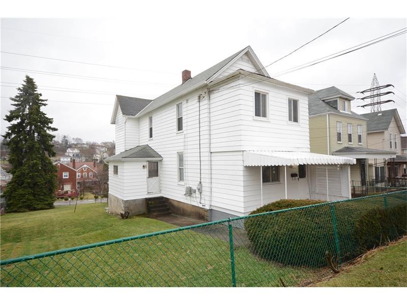 1212 Elwell St - Photo 1
