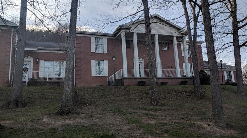 105 Briarwood - Photo 1