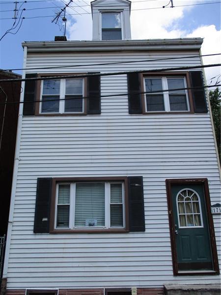 1711 Larkins Way - Photo 1