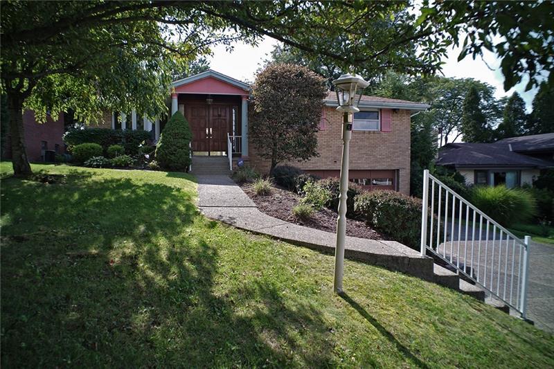129 Elatan Dr - Photo 1