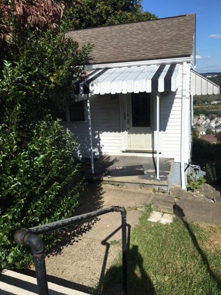 12 Lavonne Ave - Photo 1