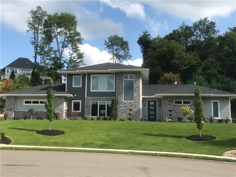 536 Macleod Dr - Photo 1