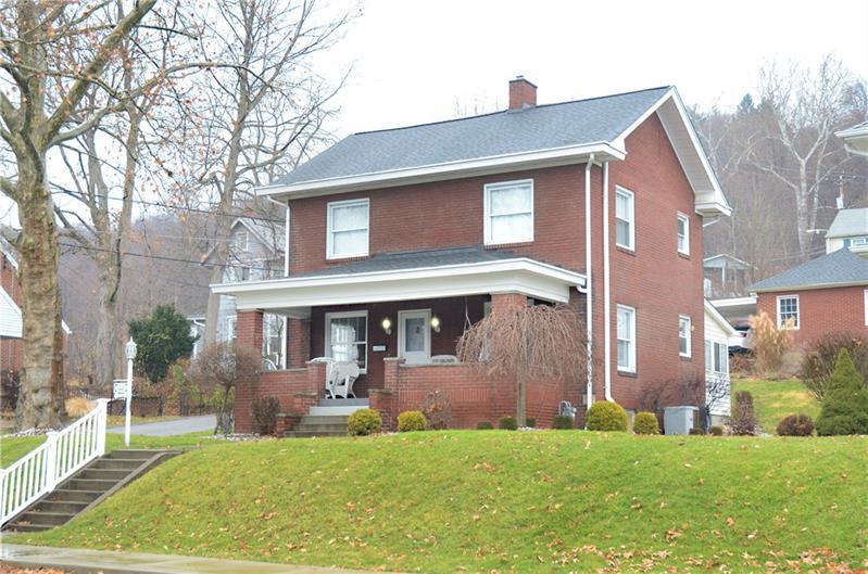 390 5th St - Photo 1